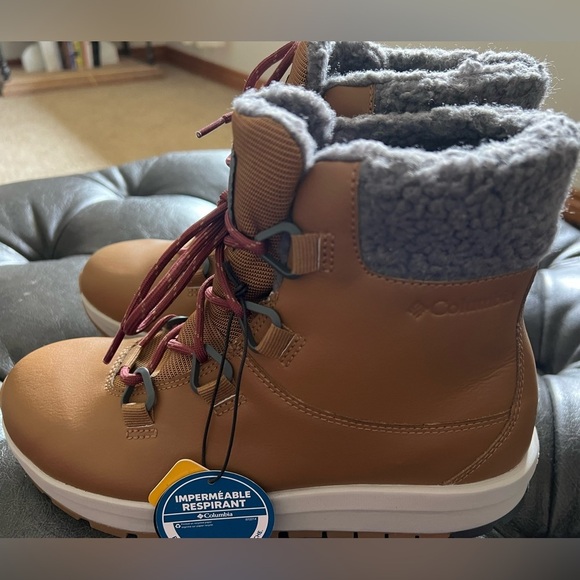 New In Box!! Women’s Columbia Boot In Cognac Size 8 - Picture 3 of 14